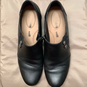 Clarks size 11 Black Ankle Boot